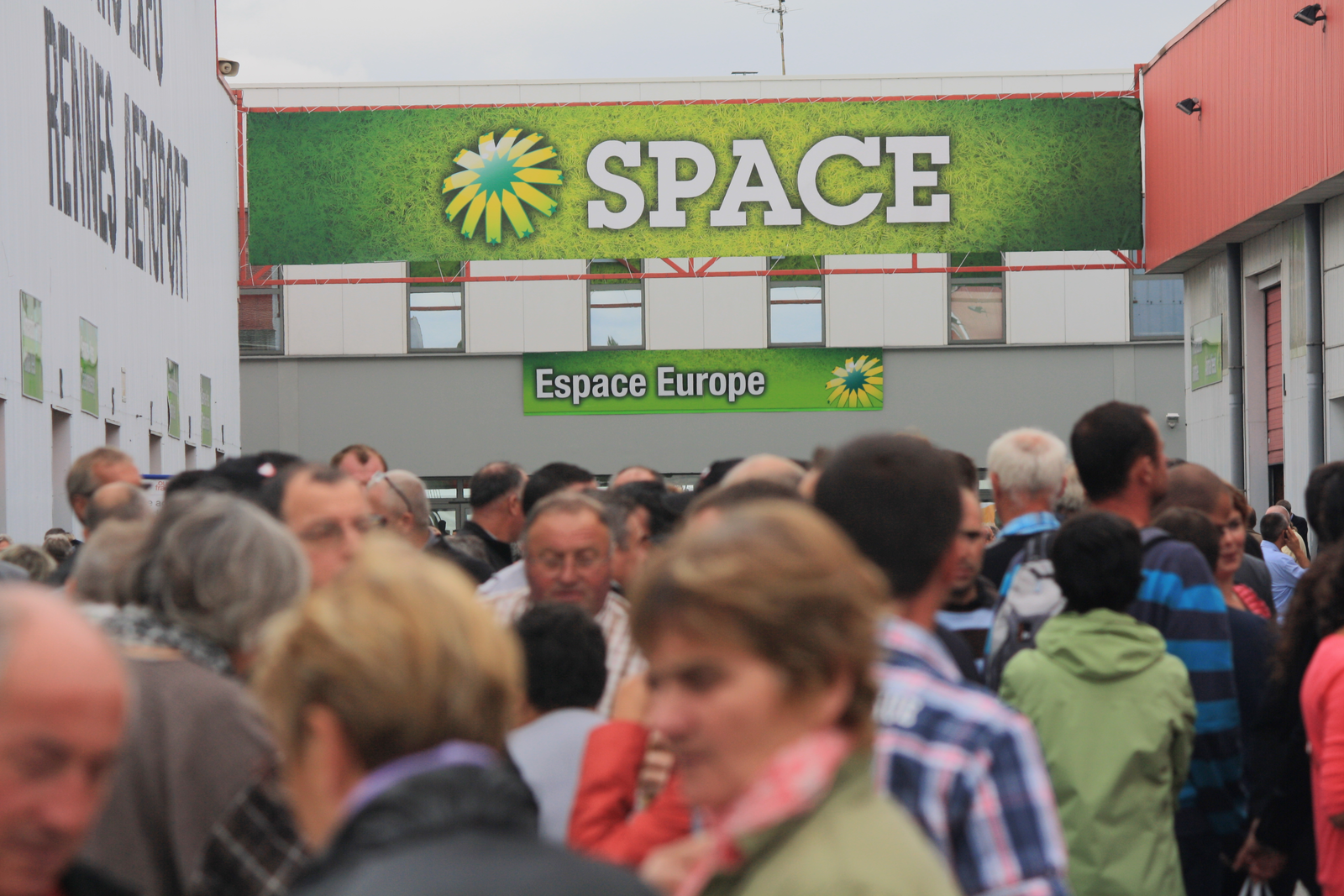 Photo Report: France shows its best cow genetics at Space