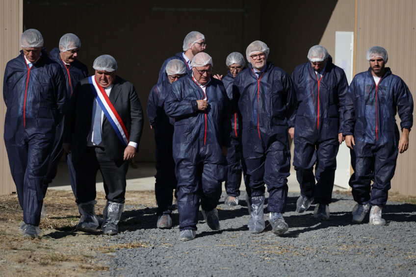 French Agriculture Minister Marc Fesneau visits a duck farm in Labarthete, France, to launch a national avian influenza vaccination campaign on October 2, 2023. Photo: ANP (Valentine Chapuis / AFP).